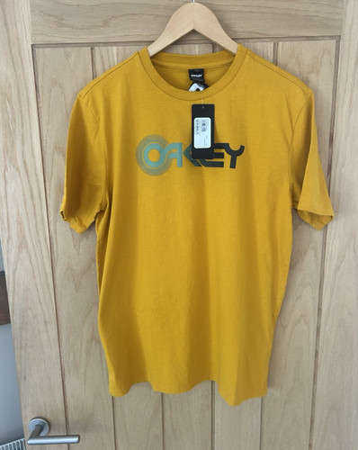 Oakley men yellow logo - oakley, t