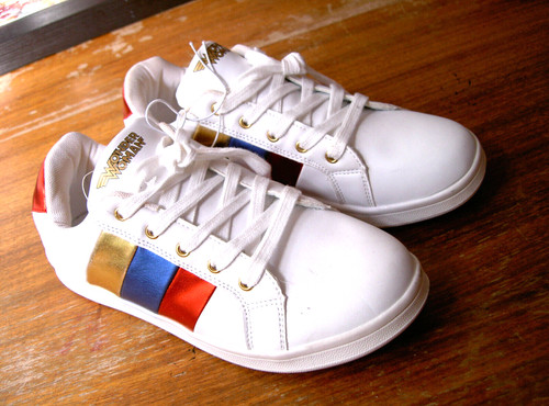 Fabulous footwear wonder woman - wonder,