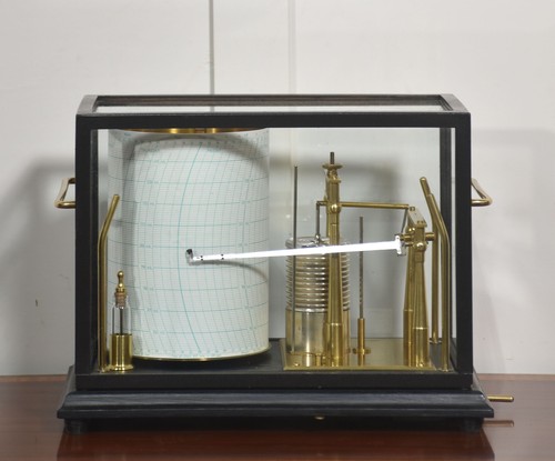 Fine aneroid barograph - , by