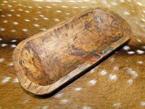 Carved wooden dough bowl - *,
