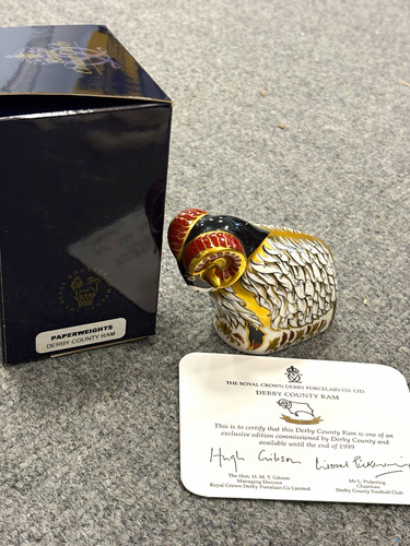 Royal crown derby - royal,