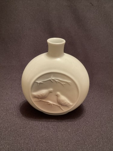 Vintage highbank porcelain - a,