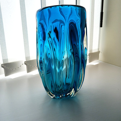 Striking vibrant - striking, &
