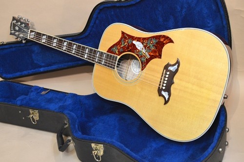 Gibson dove 2008 - 2008, (2008)