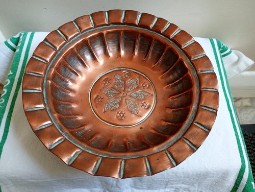 Antique hand made middle - antique,