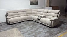 Dfs lakelyn music - lakelyn,