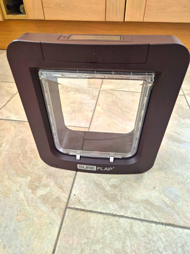 Sureflap microchip locking pet - microchip,