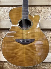 YAMAHA APX600FM (no251217)