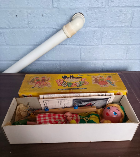 Vintage pelham puppets dutch - pelham,