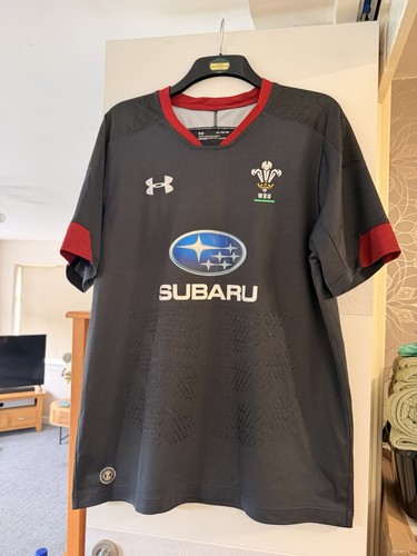 Men wru rugby shirt - men’s,
