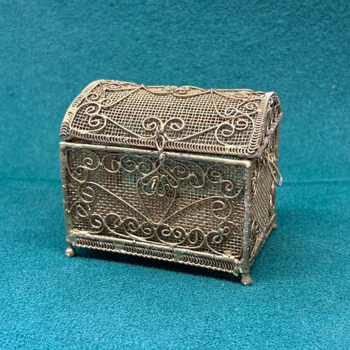 12th scale dolls house - dolls,