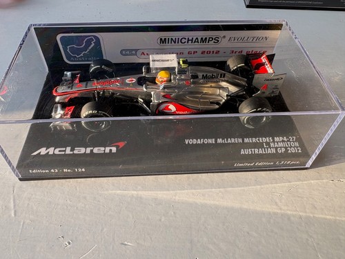 Minichamps 43 lewis - f1, 1:43