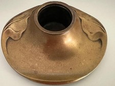 Art Noveau Geschutzt Bronze Repose Inkwell With Pen Rest