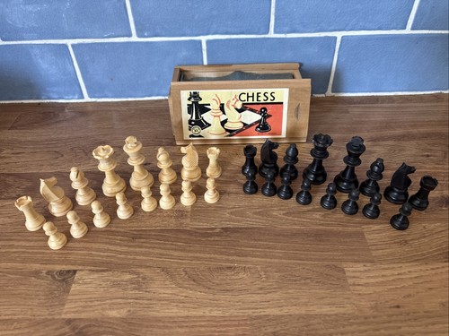 Vintage london chess set - vintage,