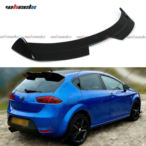 Gloss black rear - roof, spoiler