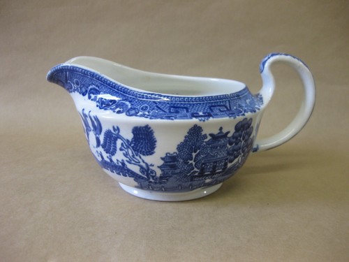 Vintage old willow pattern jug - willow,