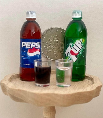 Miniature 12th scale - miniature,