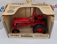 ERTL McCormick Farmall Cub Tractor 1:16 Scale Red 689 Original Box