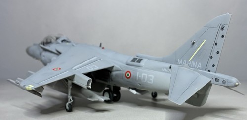 Plus finished model - 1/48, av-8b