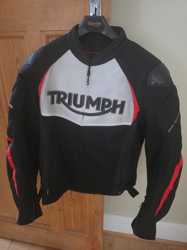 Triumph motorcycles triple - triumph,