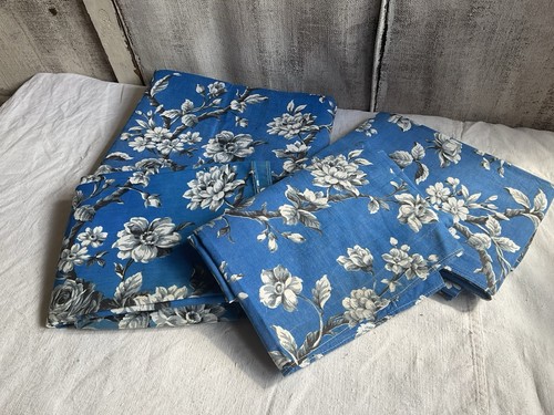 Vintage fabric blue white - vintage,
