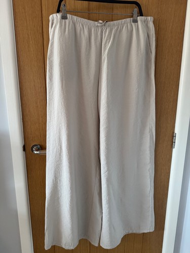 Bnwt zara ice white flowing - bnwt,