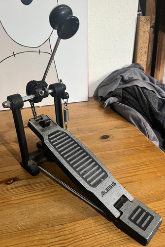 Alesis bass drum kick - bass,