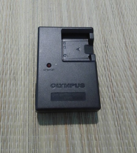 Olympus 40c battery charger - li-40c,