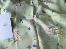 HERMES Petit Carre Scarf