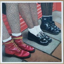 Glasgow Girls - 30cm Quality