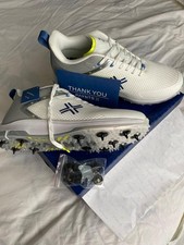 Payntr cricket shoes / spikes