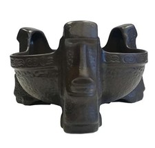 Trader Vic's Easter Island