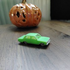 Rare Triang Minix No.11 OO Gauge 1:76 Scale Light Green Lime Vauxhall Victor VGC