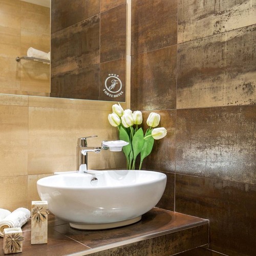 Bronze large format rustic - format,