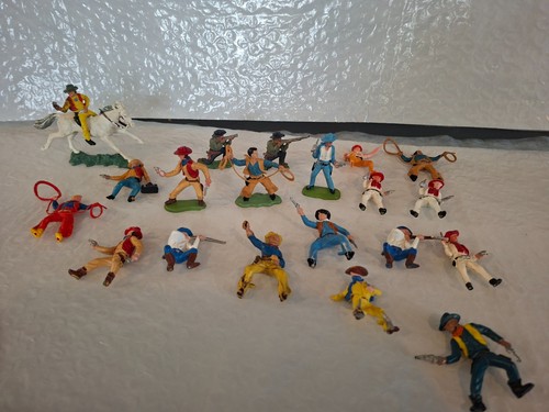 Britains herald toy soldiers - herald,
