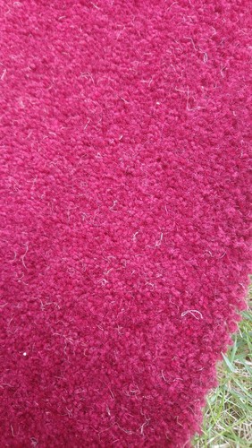 Beautiful red wool - beautiful, stair