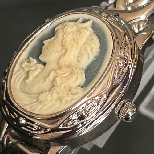 Rare working valentino - rare,