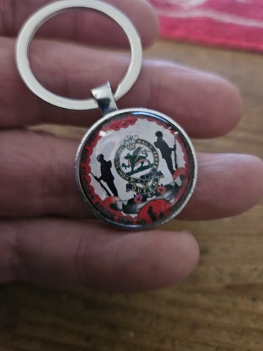 Queens regiment keyring - queens,