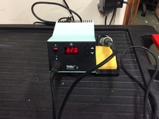 WELLER SOLDERING STATION WSD81 AND WSP80 IRON
