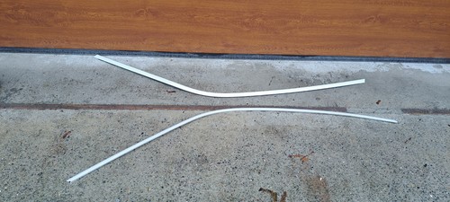 Porsche 924 944 - gutter, a