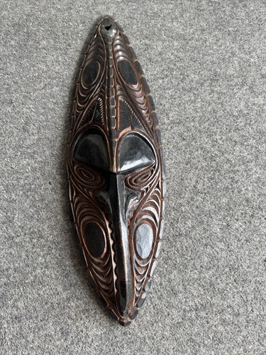 Papa new guinea wooden wall - wooden,
