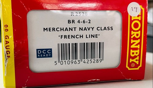 Hornby r2528 merchant navy - hornby,