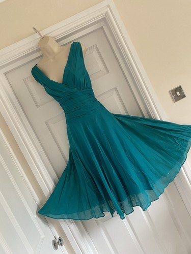Exquisite bnwt monsoon size - exquisite, 18