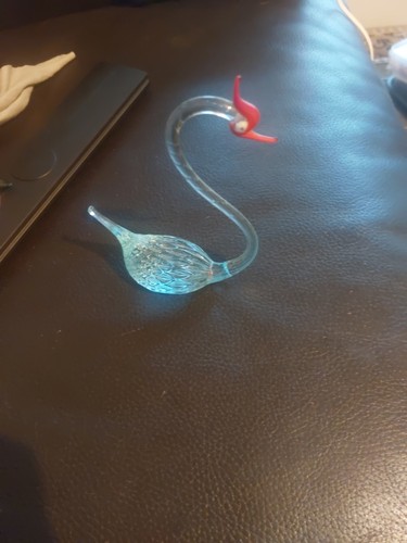 Vintage small glass swan - vintage,