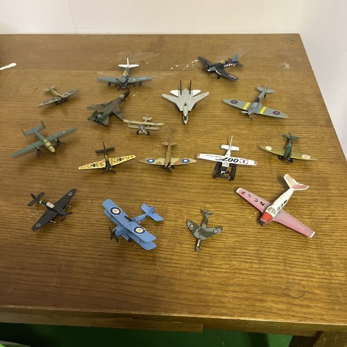Job lot diecast model - job, planes