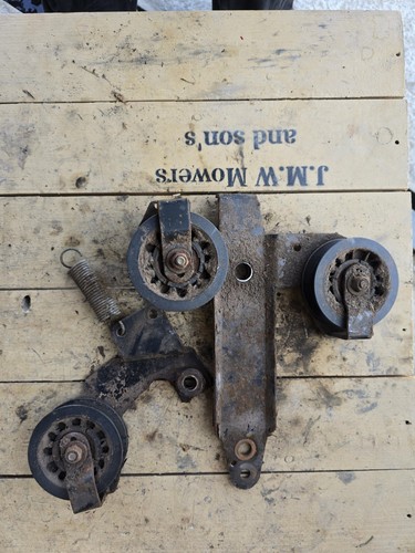 Flat idler jockey pulley - flat, ride