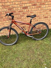 TREK 3 SERIES MOUNTAIN BIKE