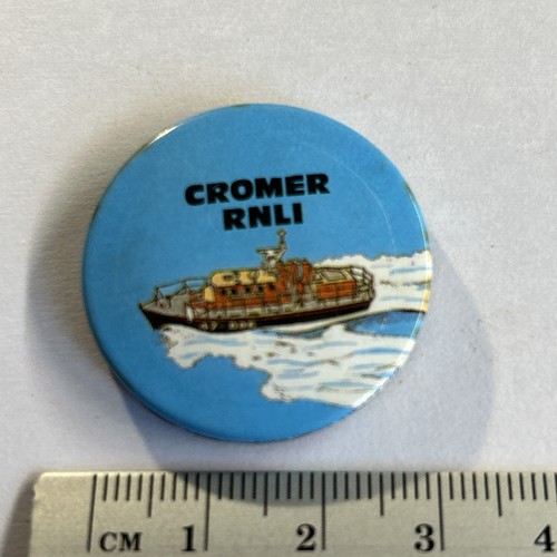 Vintage collectible pin - collectible,