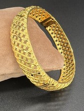 22k Lady’s, 22ct Adult Size