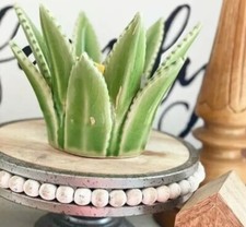 Bnib Scentsy Wax Warmer  Aloe